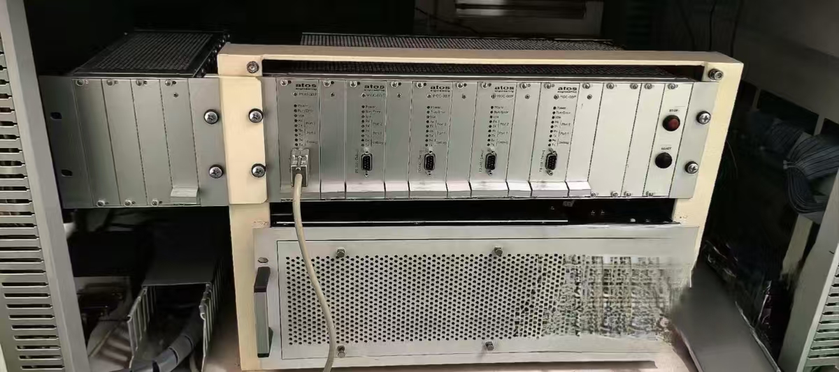 IOCS控制器