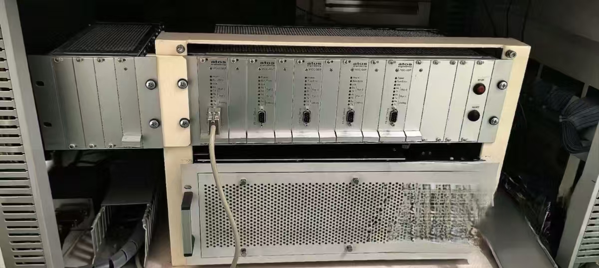 IOCS控制器